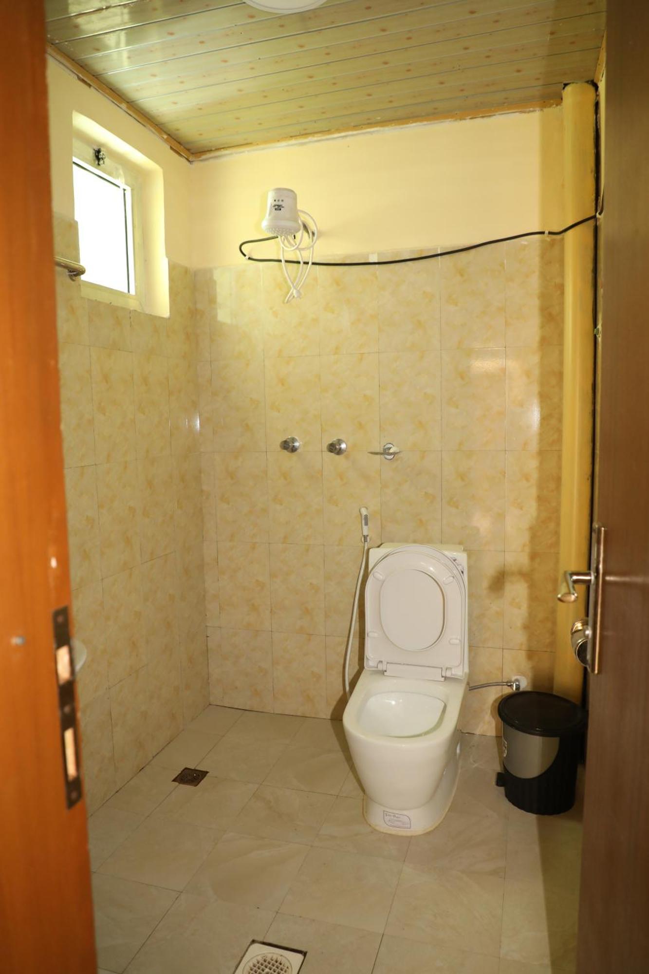 Manuhie Backpackers Lodge Bahar Dar Esterno foto